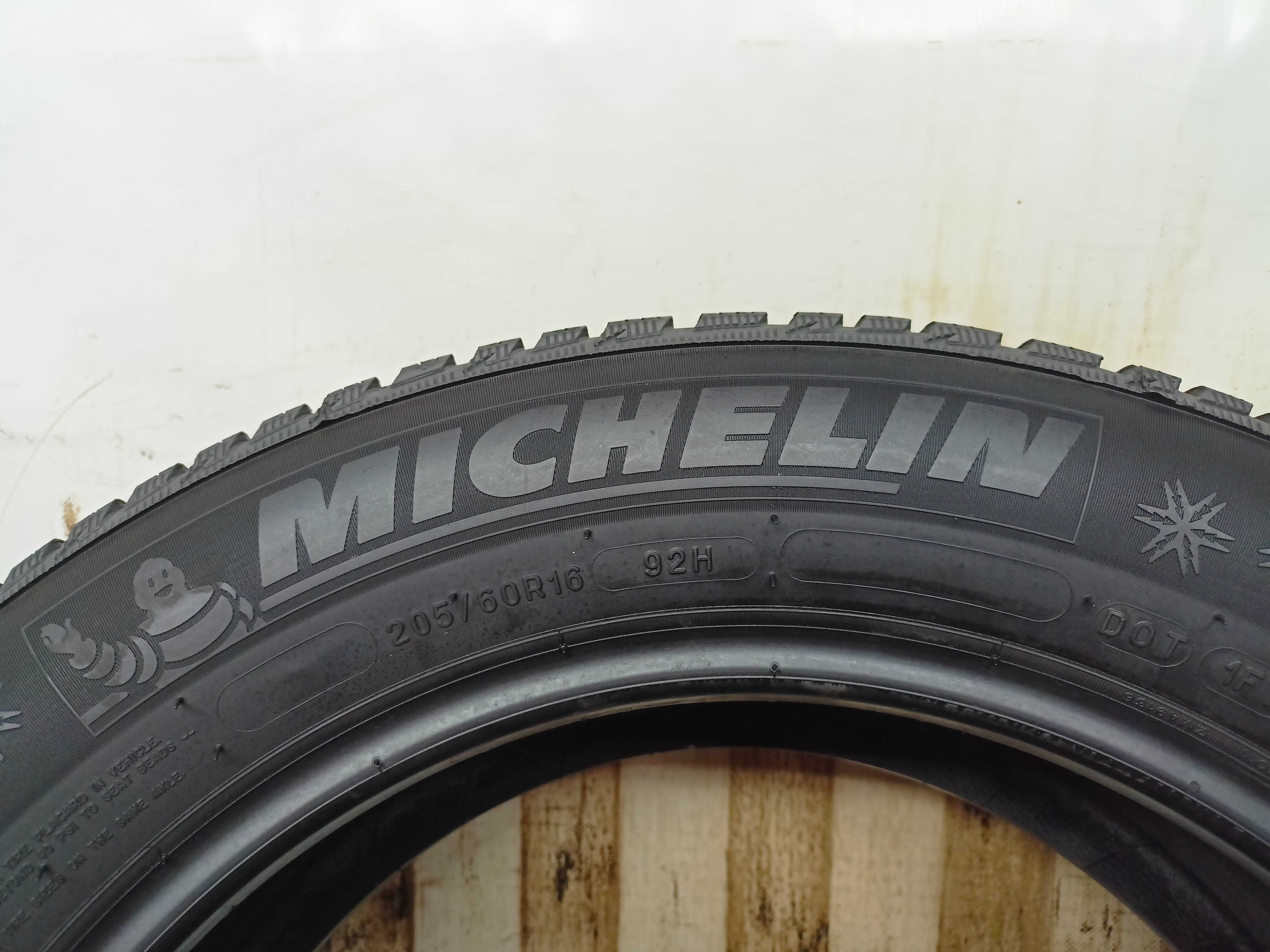 Michelin Alpin 5 205/60/16 23r. 92H 7,9mm (4620)