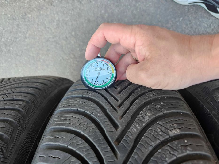 Michelin Alpin 5 205/60 r16