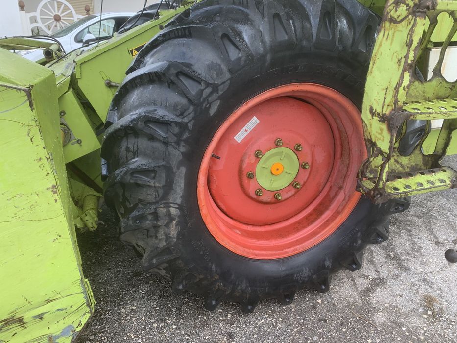 Ceifeira Claas Dominator 48s