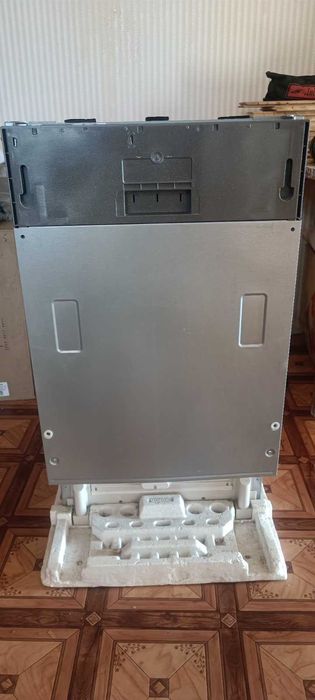 Продам нову посудомийну машину HOTPOIN ARISTON CIS LST 328 A/HA