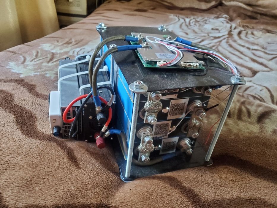 Саморобна станція резервного живлення