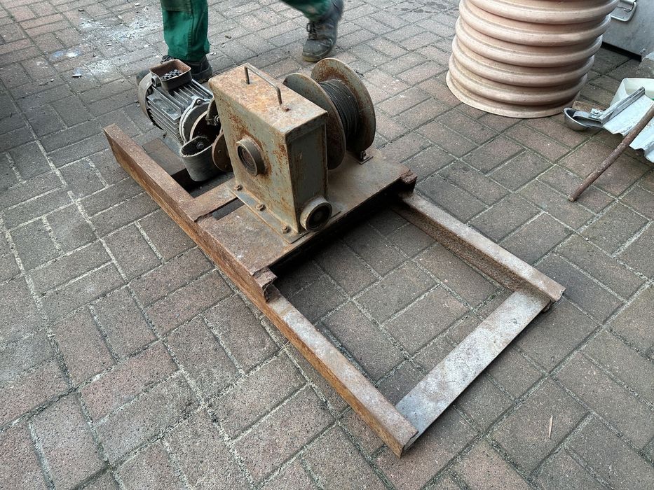 Wyciągarka przekładnia ślimakowa 360 v