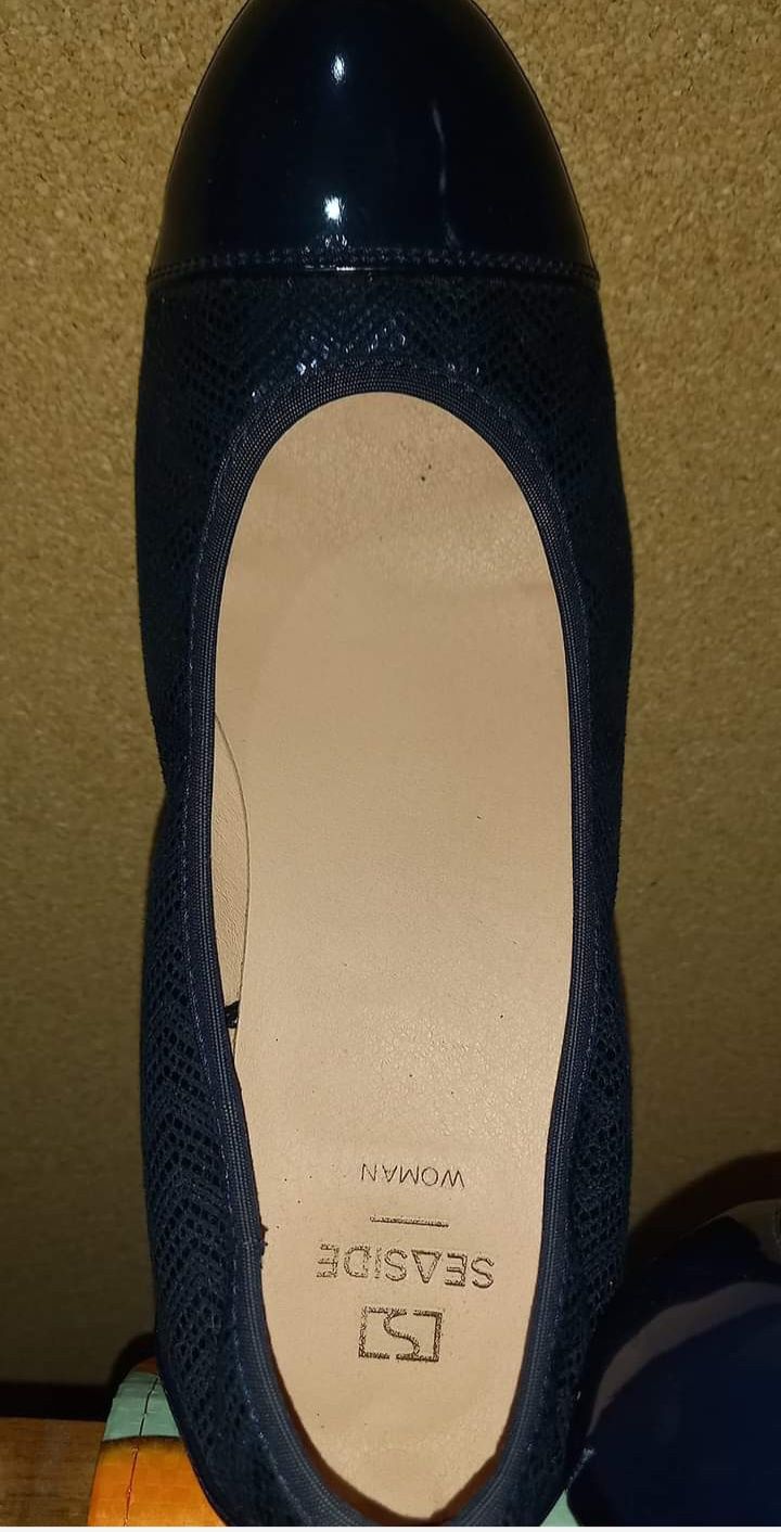 Sapatos senhora 39  e 40
