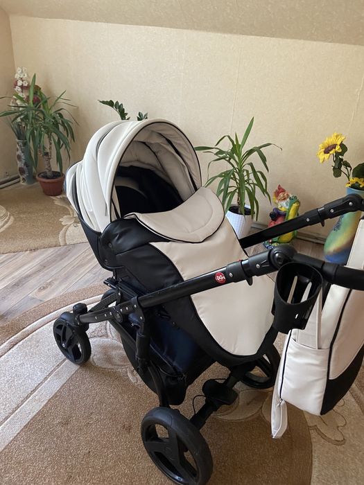 Дитяча коляска 2 в1