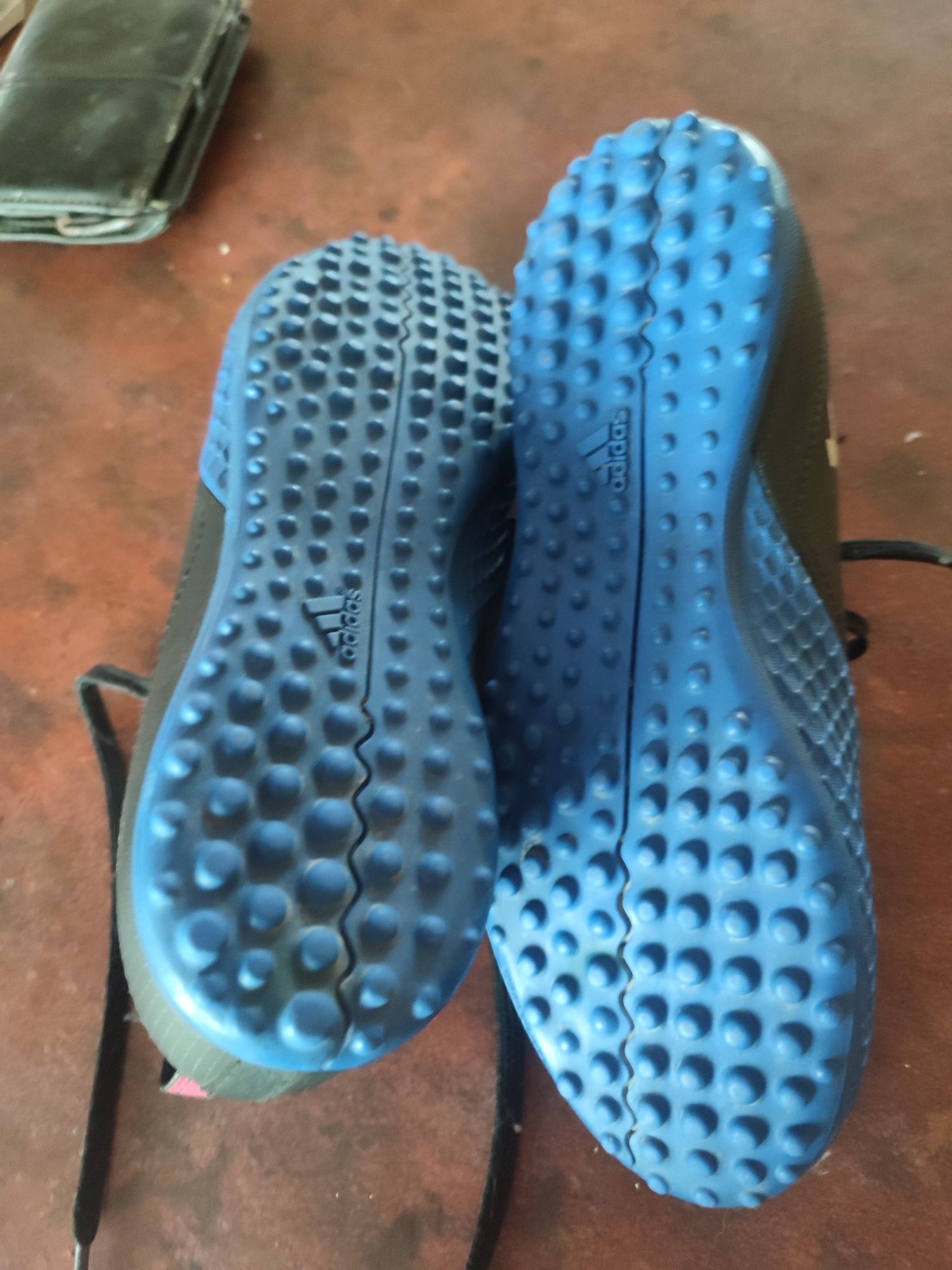 Buty piłkarskie Adidas Turfy rozm 37  38