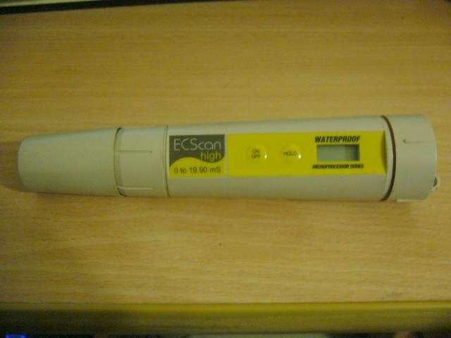 Kieszonkowy wododporny tester pH ECScan high