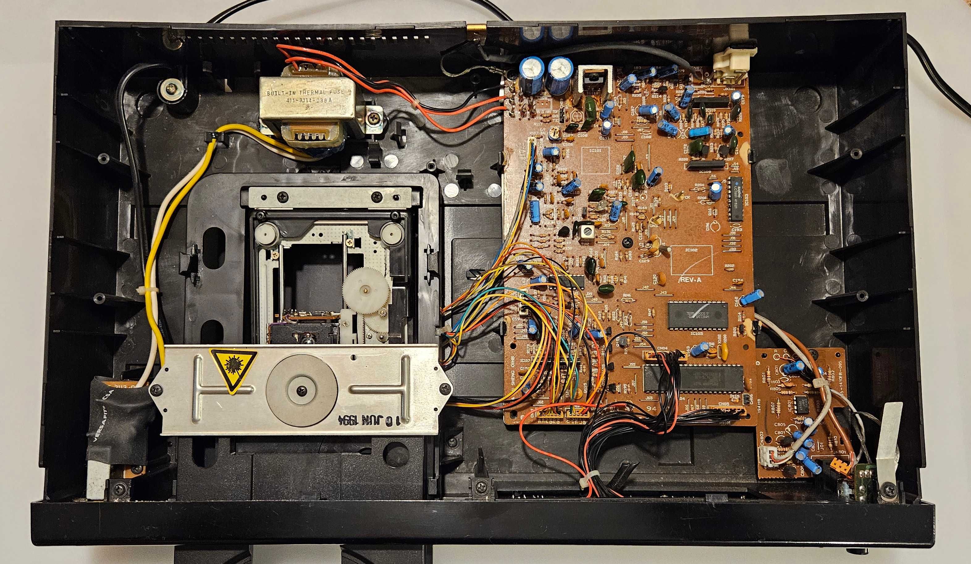 Odtwarzacz CD Crown CD-H1420