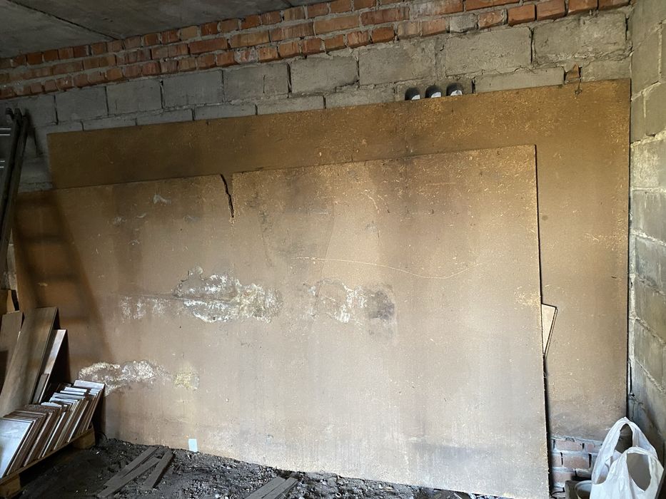 Продам 2 листи ДСП