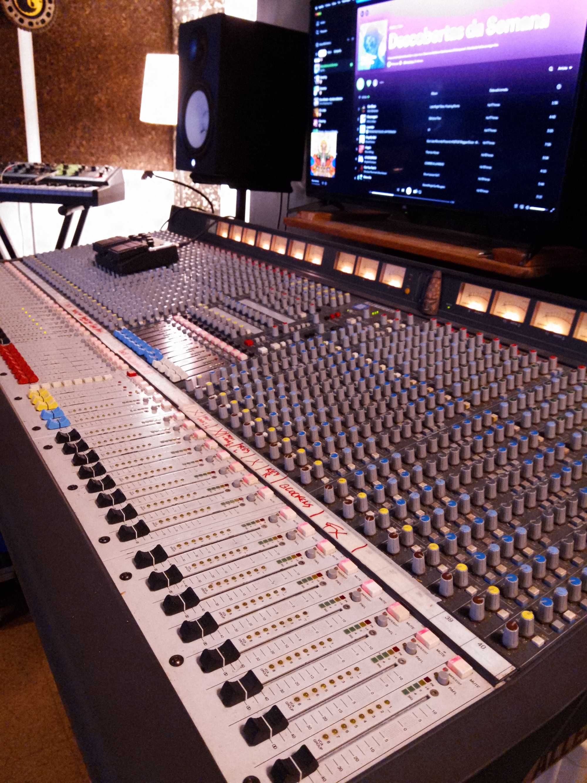 Mesa de Mistura Allen Heath ML4000. Aceito trocas.