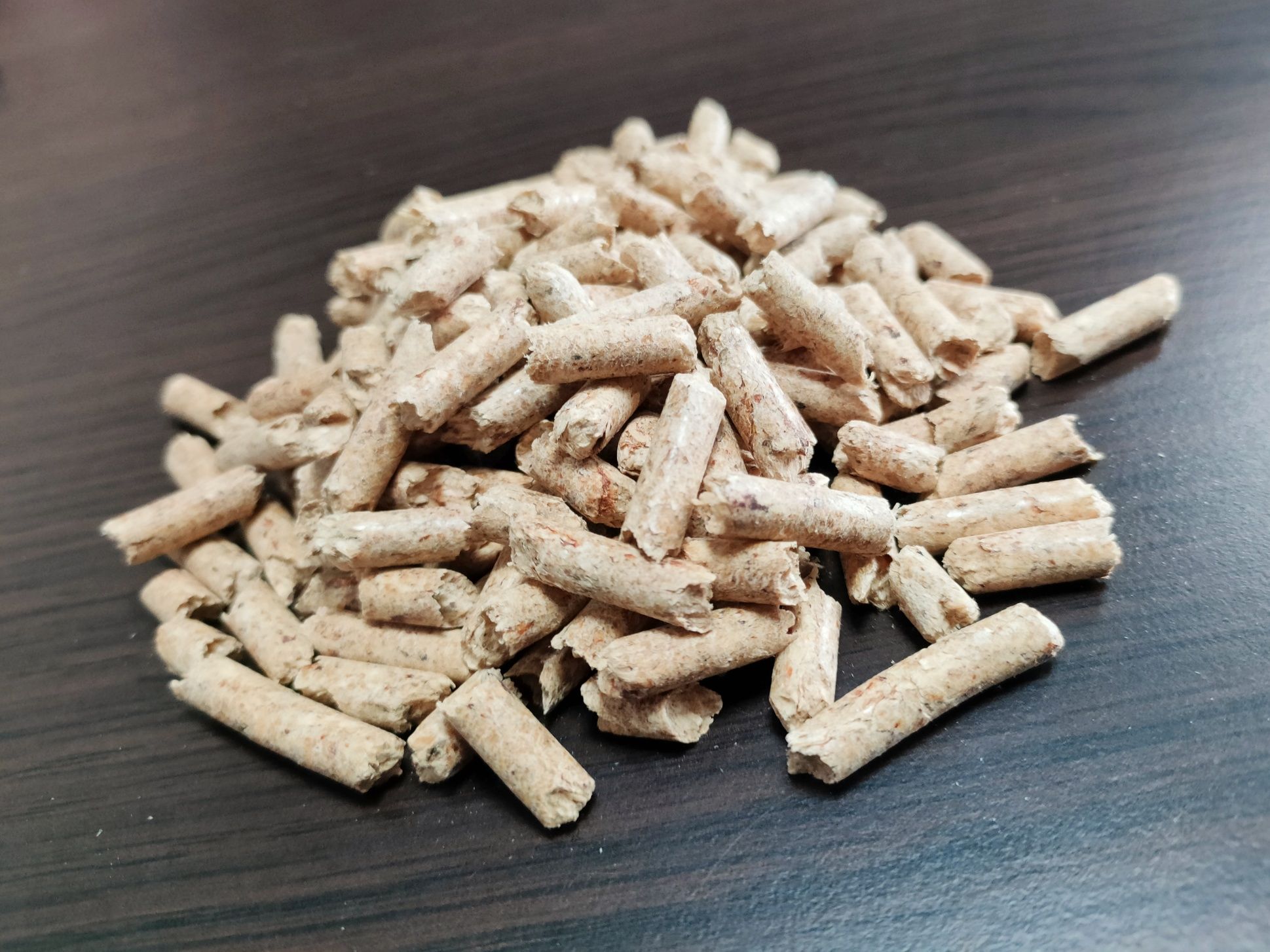 Pellet drzewny Sosnowo-Świerkowy 18.3MJ/kg  15kg 6mm Atest FSC Pelet