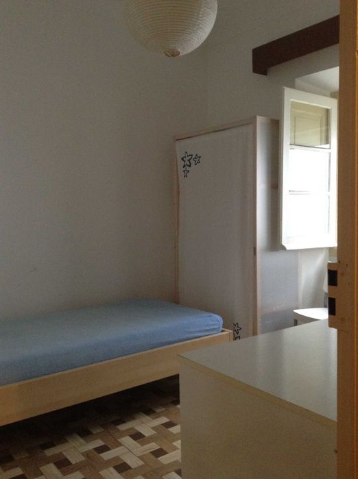 T2 dentro das muralhas às Portas de Avis