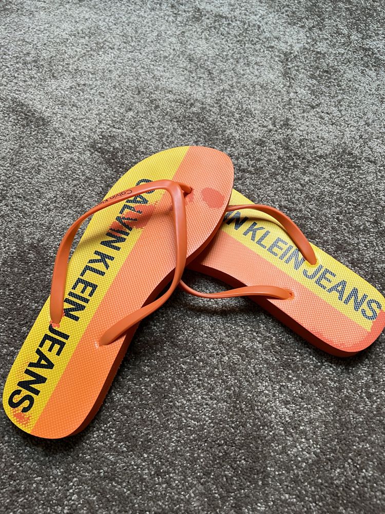 Klapki japonki marki Calvin Klein rozmiar 40-41