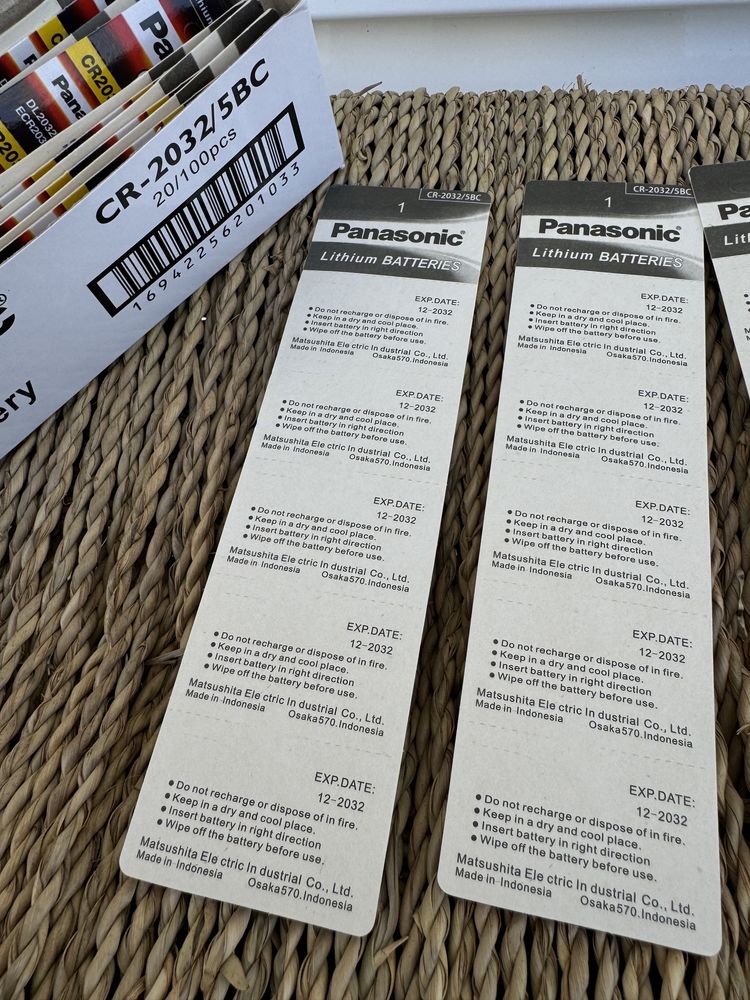 Pilhas Panasonic novas 1€ cada (CR2032)