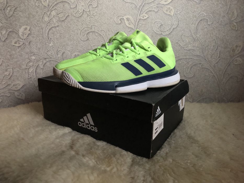 Кросівки Adidas для тенісу, волейболу, зала 42 41,5 41 26,5 26