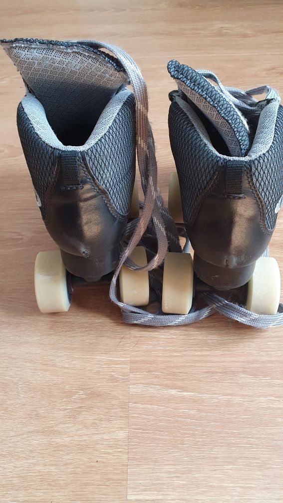 Patins JET para praticar Hóquei