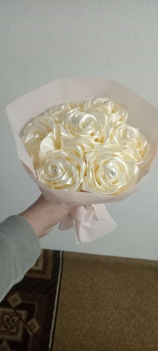 Продаю букети з атласних стрічок