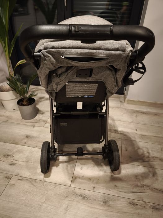 Wózek spacerowy Carrello Bravo