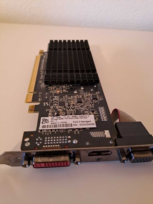 Placa gráfica XFX AMD Radeon HD 5450 PCI-E 1GB GDDR3