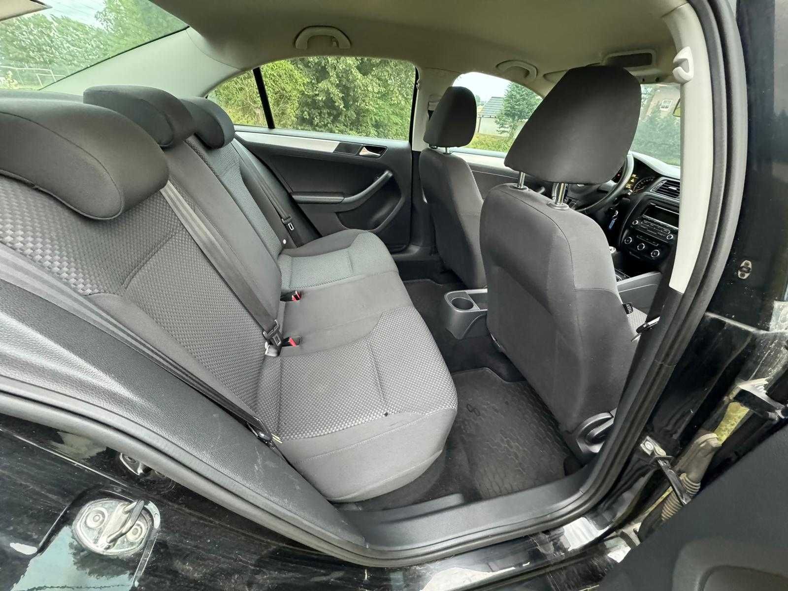 Volkswagen Jetta 1.6 tdi 105KM 2012r 221 tys km, manualna skrzynia