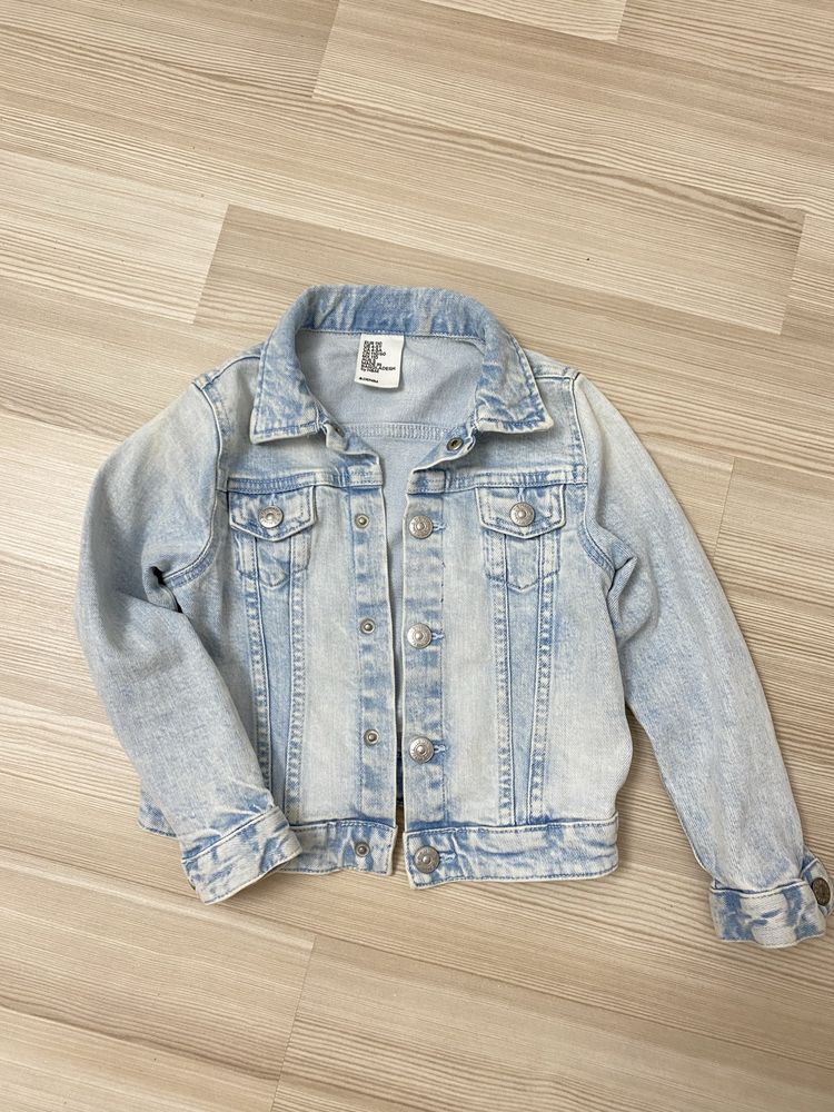 Голубая джинсовая куртка hm denim для девочки 4-5 лет