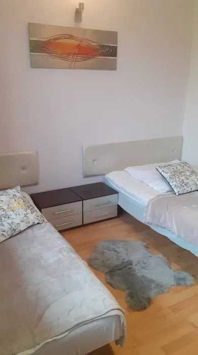 Noclegi  Kraków  pokoje    dla pracownikow   2 3 4 5  osobowe pa