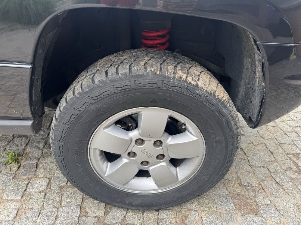 Grand Cherokee 2.7 CRD Lift 2.5” super stan