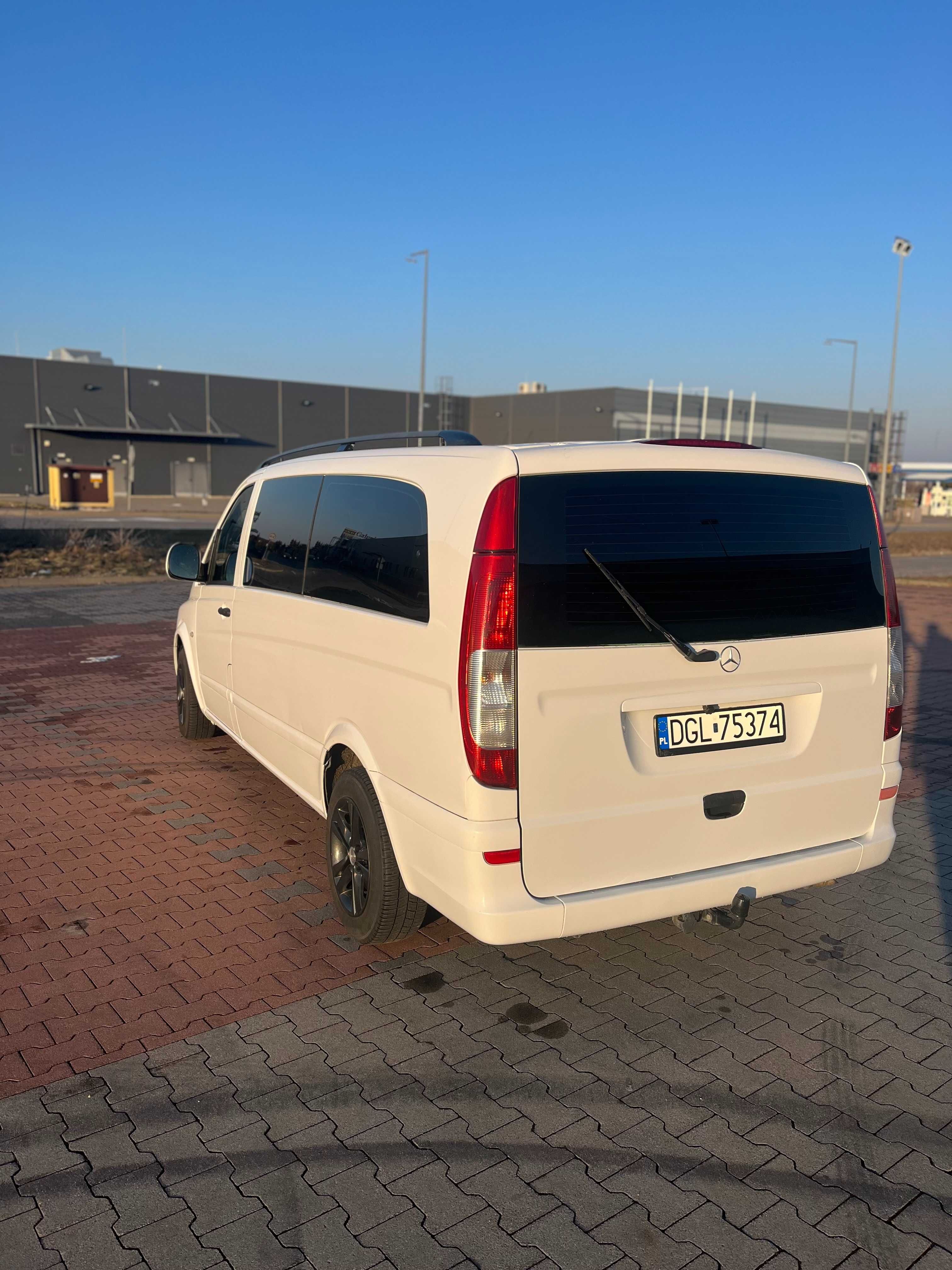 Wynajem busa 9 osobowy Vito Long