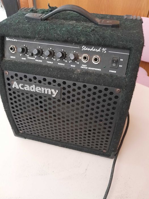 Amplificadores de som e instrumentos musicais