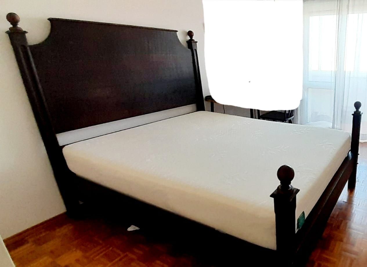 Cama de casal madeira maciça