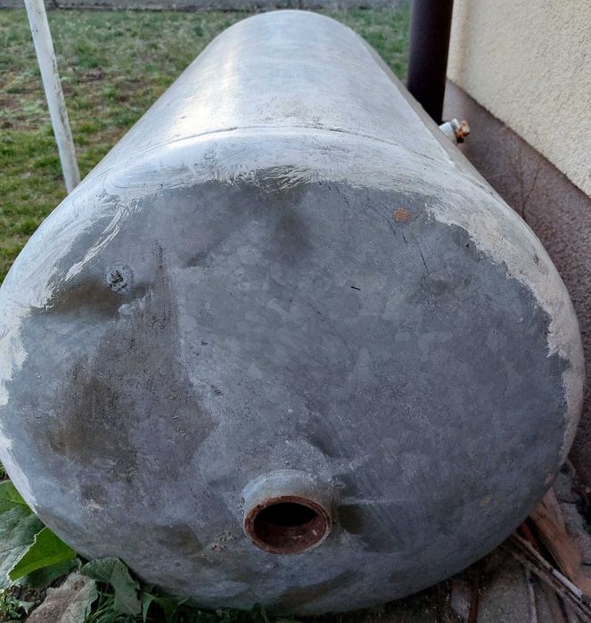 Zbiornik na wodę ocynkowany 250L
