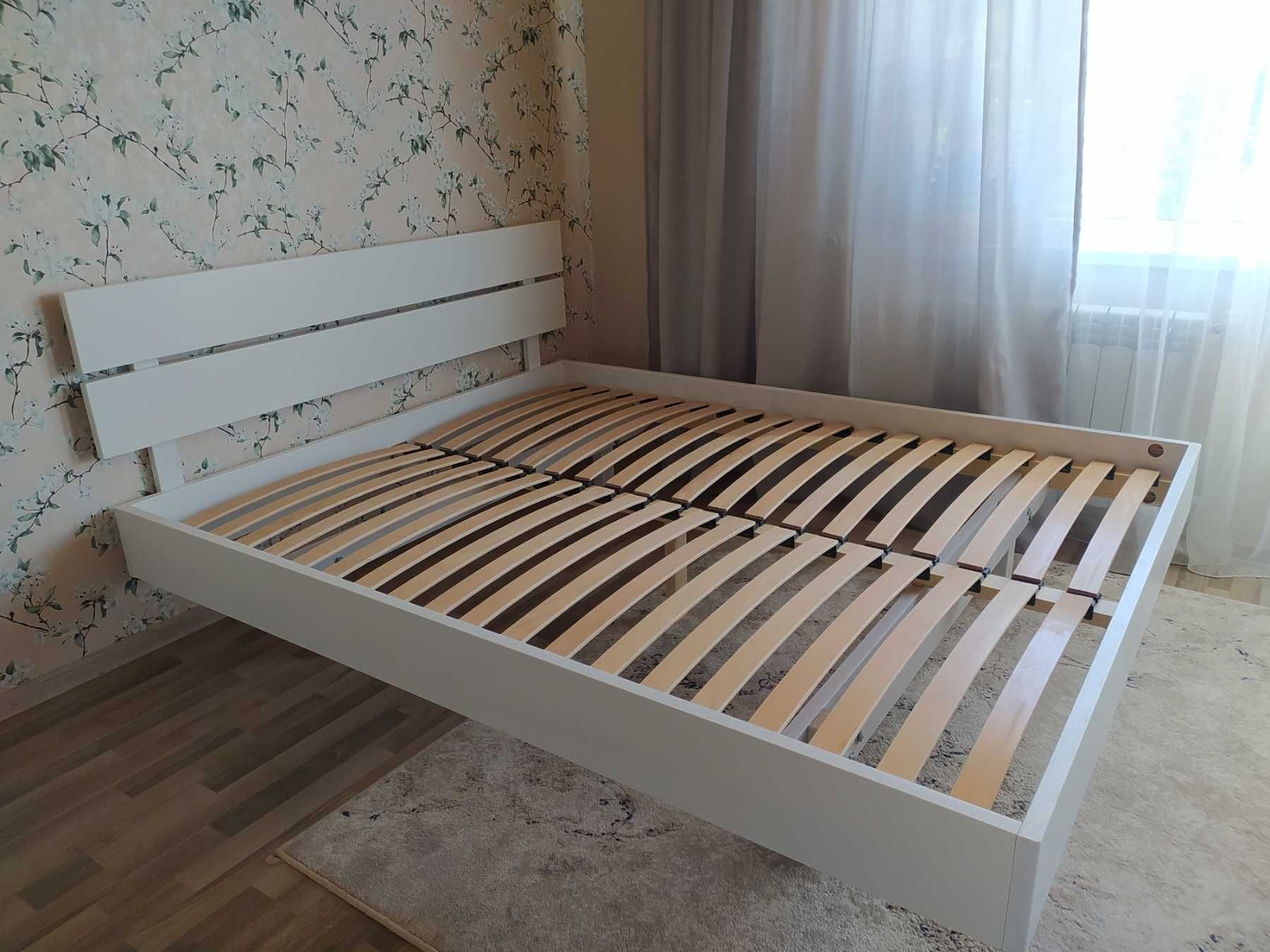 Ліжко з дерева/Парящая кровать air bed/двоспальне/140*200/160*200