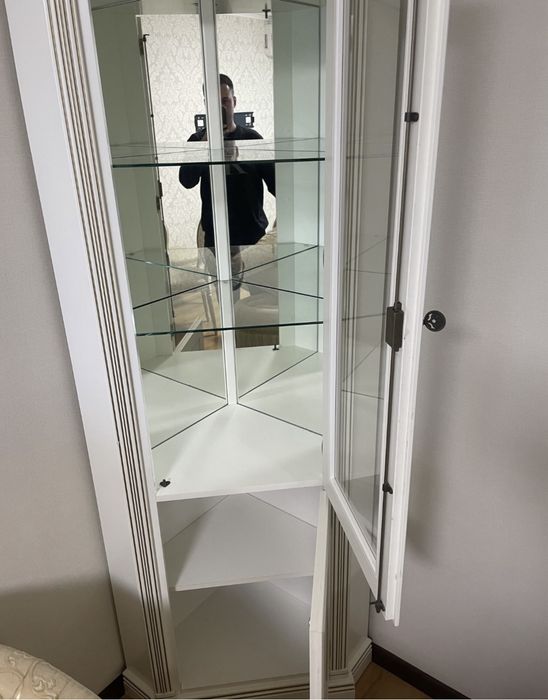 Стол Merx , Витрина Merx , диван с креслами