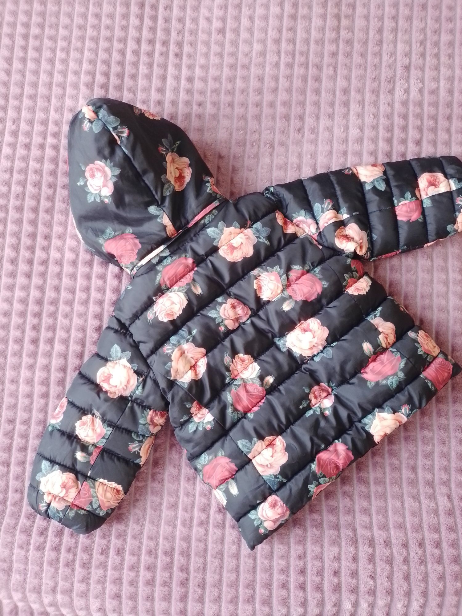 Демісезонна куртка для дівчинки (6-9 місяців)