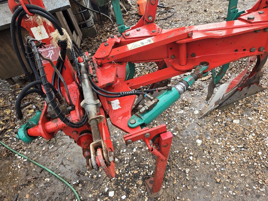 Pług Kverneland 5 (4+1) LD 85 orginał nowe elementy liniowanie