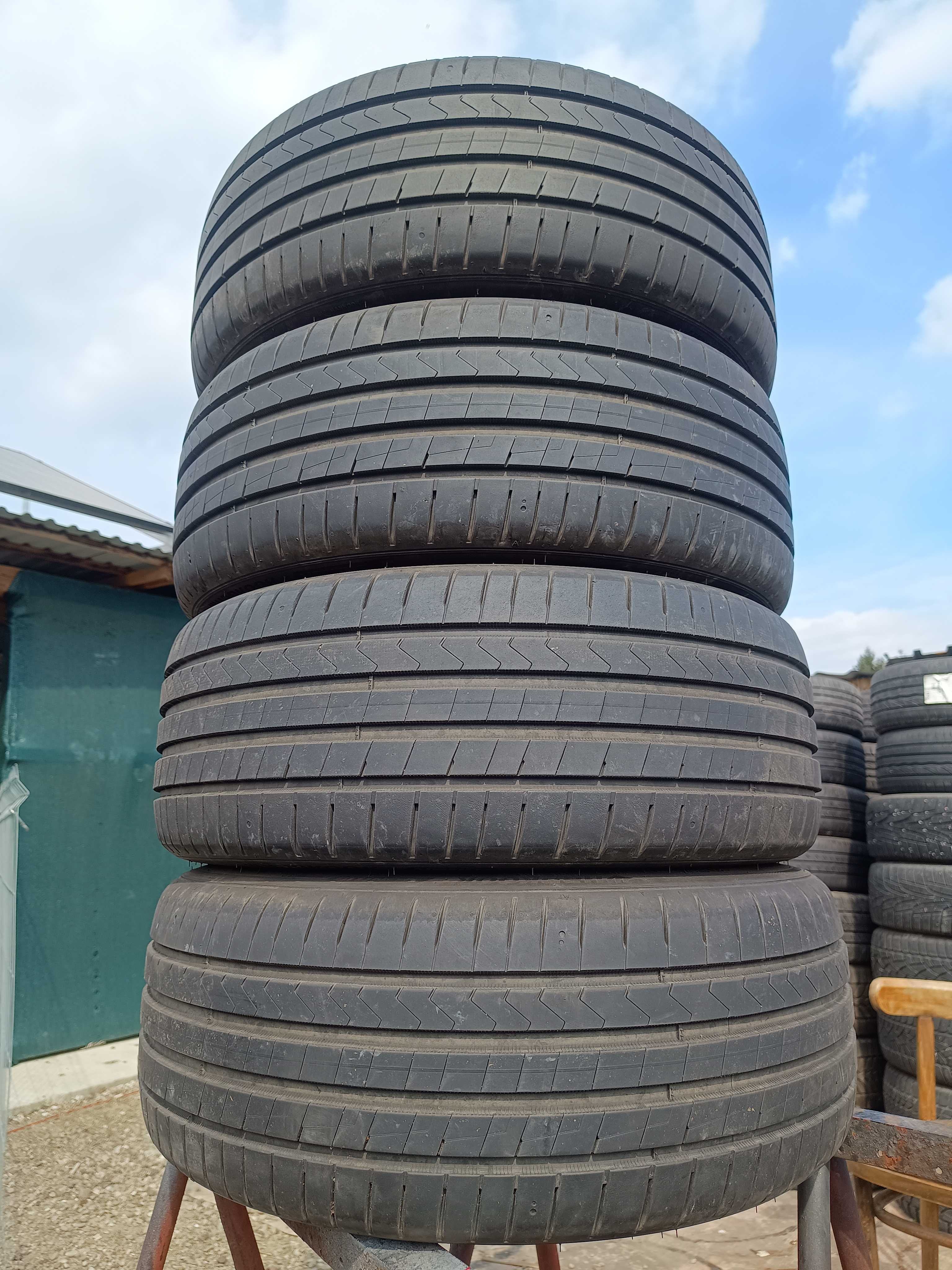 Opony letnie Hankook 225/40R18 z 2022r