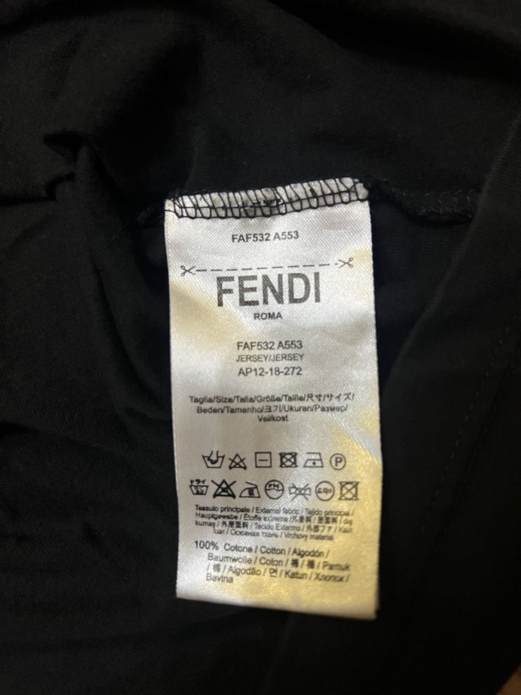 Футболка Fendi. S