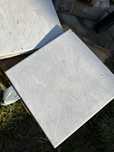 Popielate plytki scienne 20 cm x 20 cm  48 sztuk 2 m2