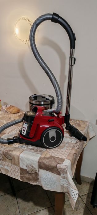 Продам майже новий пилосос Бош