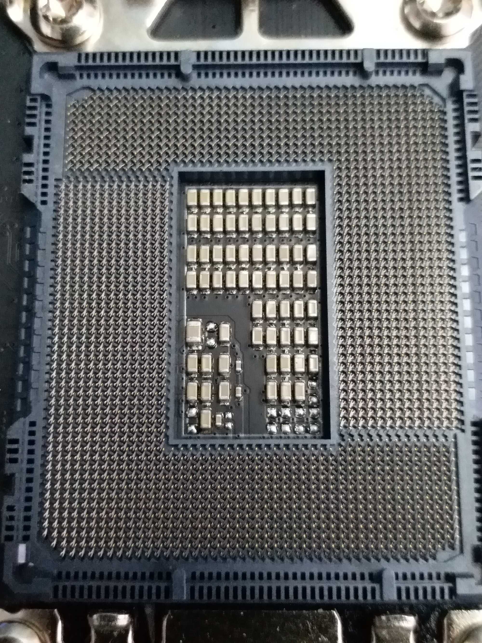 Asus ROG Strix B660-F Gaming WI-FI socket 1700 DDR5