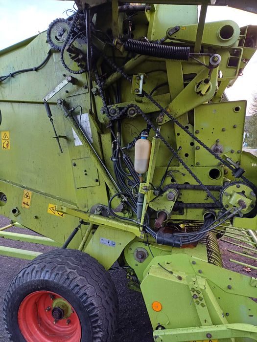 Prasa belująca zmiennokomorowa Claas Variant 280 (NIE 180,260,360,460)