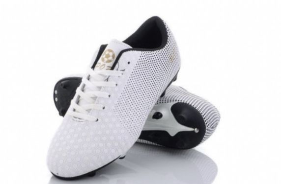 Бутси 32,33,35,38,39,40,41,42,44  Walked. Adidas и Alemi.