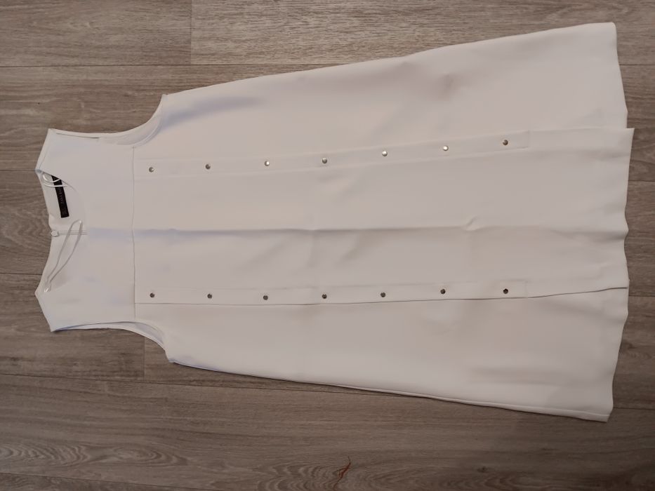 Śliczna białą sukienka Zara rozmiar S