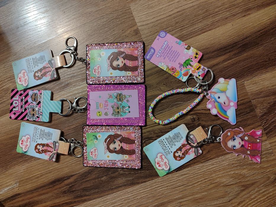 Sprzedam nowe breloki - cena za zestaw