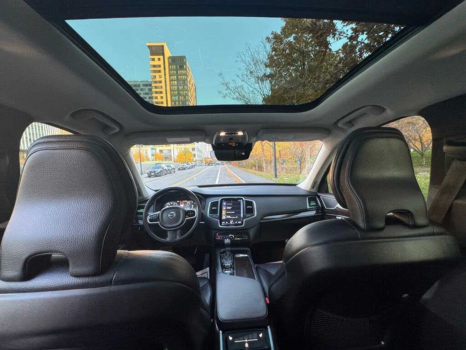 Volvo XC90 T6 Momentum      2019