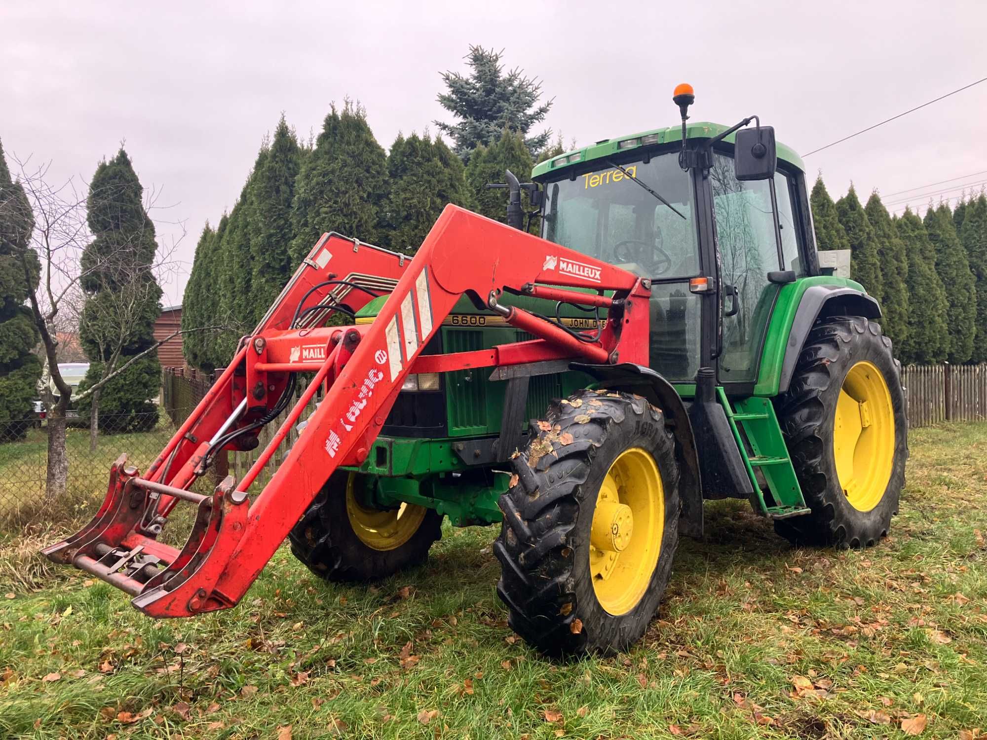 John Deere 6600 z Ładowaczem  Turem  Prędkość 40km/H  Możliwy transpor