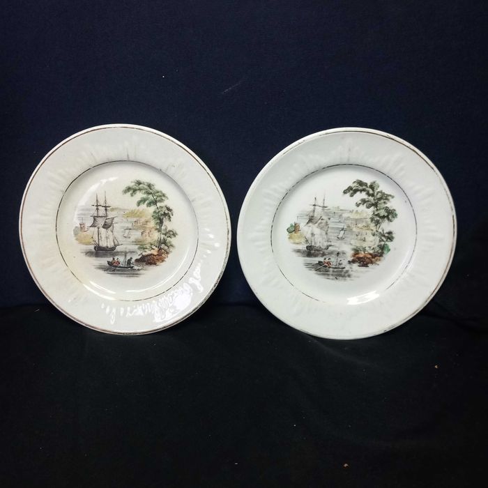 Dois pratos Sacavem séc XIX