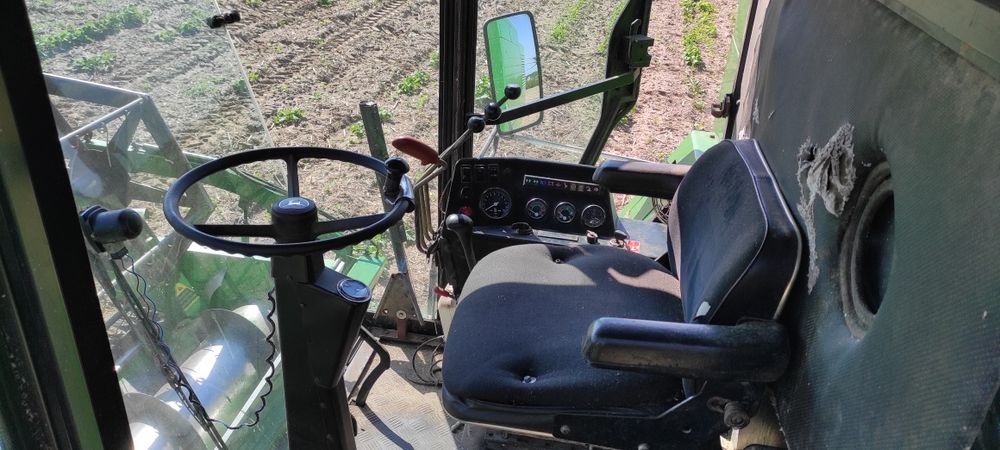 John Deere 1055 ,kosa 3,65 Schumacher