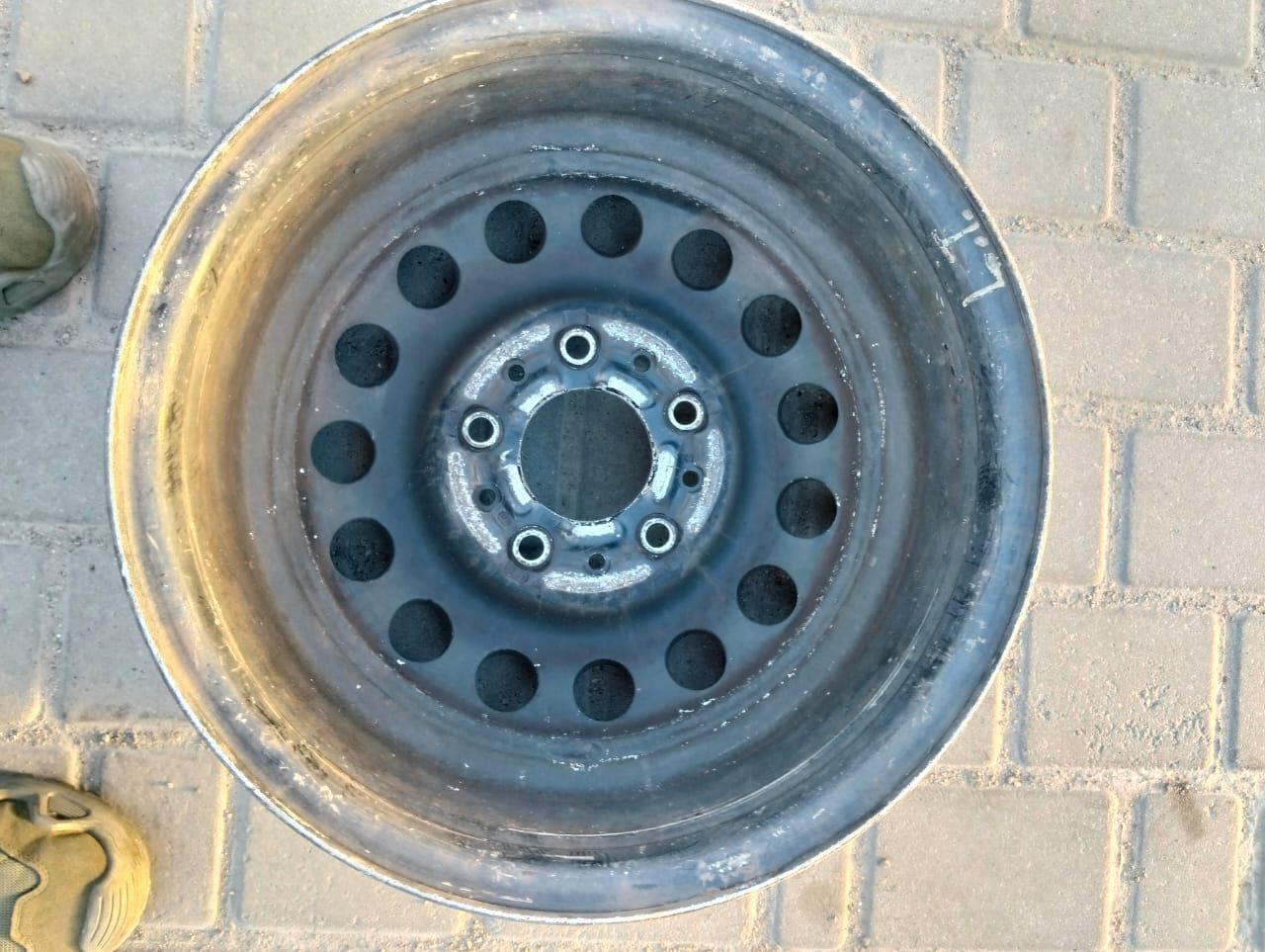 Диски R 15 120-5 R 15 та ковпаки БМВ