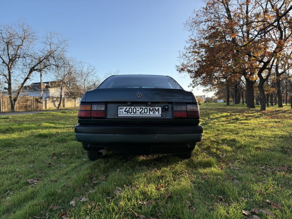 Продам Volkswagen passat B3 1.8 1990 г.в.