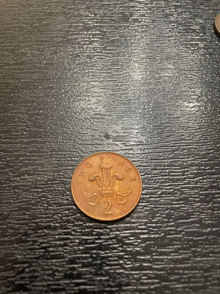 Монети new pence 2 1971, two pence 1992,2001, 5fr 2011